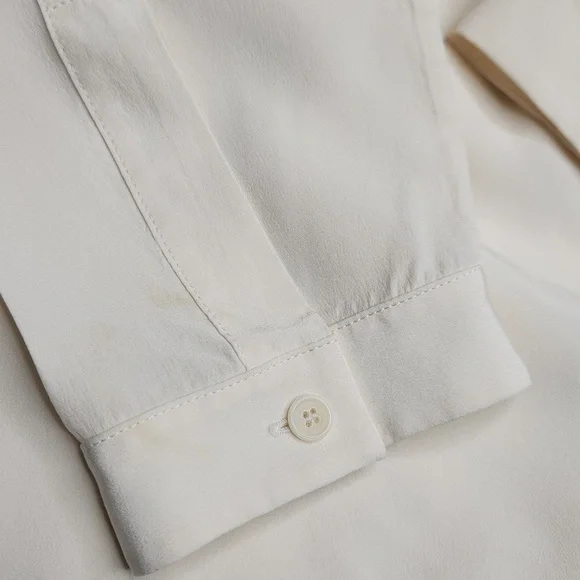 AKRIS punto silk ivory long sleeve bouse, size 6. - Picture 10 of 13